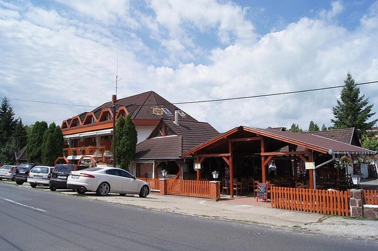 Retro Hotel Merid Zamardi Exterior photo